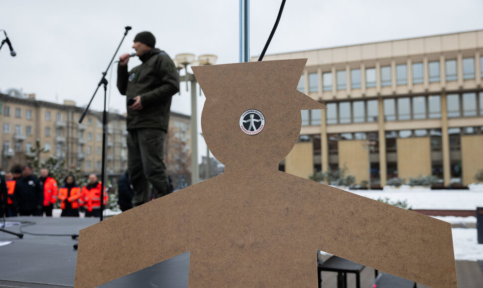 Statutinių pareigūnų protesto akcija &bdquo;Popierinis saugumas&ldquo;