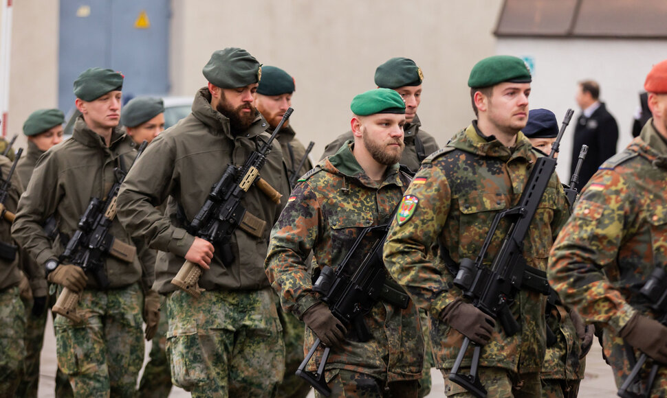 Atsisveikinimo ceremonija su Lietuvoje mirusiu Belgijos kariu
