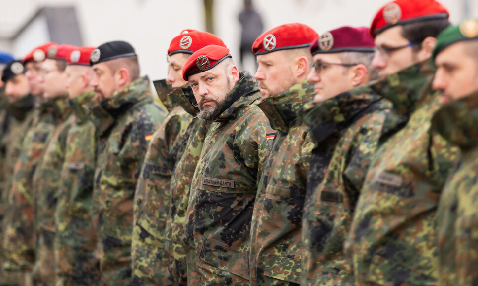 Atsisveikinimo ceremonija su Lietuvoje mirusiu Belgijos kariu