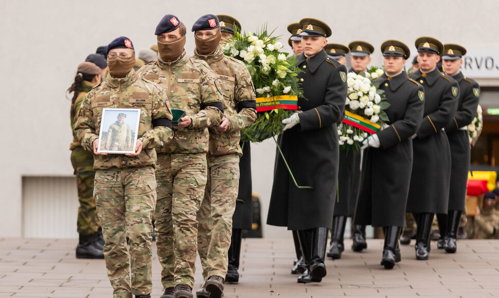 Atsisveikinimo ceremonija su Lietuvoje mirusiu Belgijos kariu