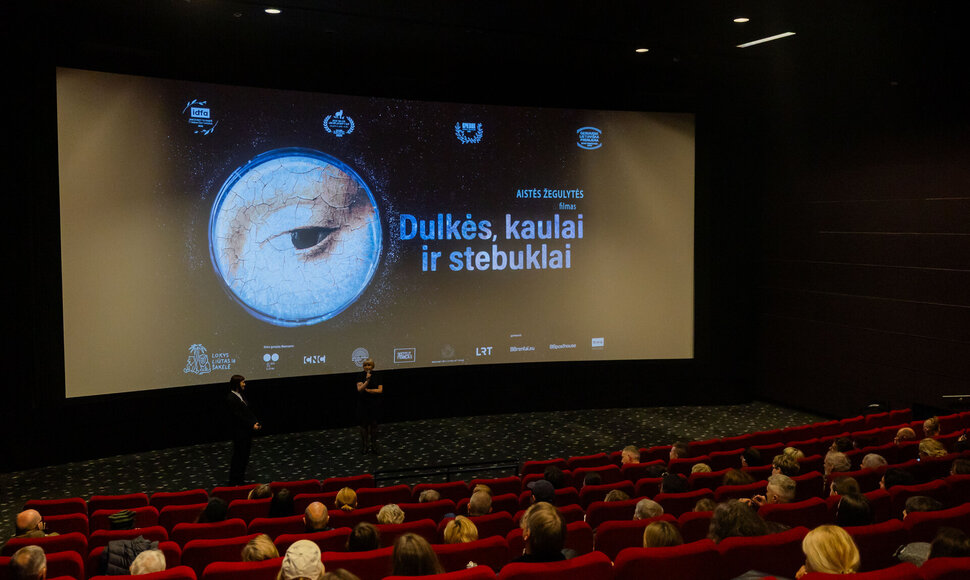 Aistės Žegulytės meninės dokumentikos filmo &bdquo;Dulkės, kaulai ir stebuklai&ldquo; premjera