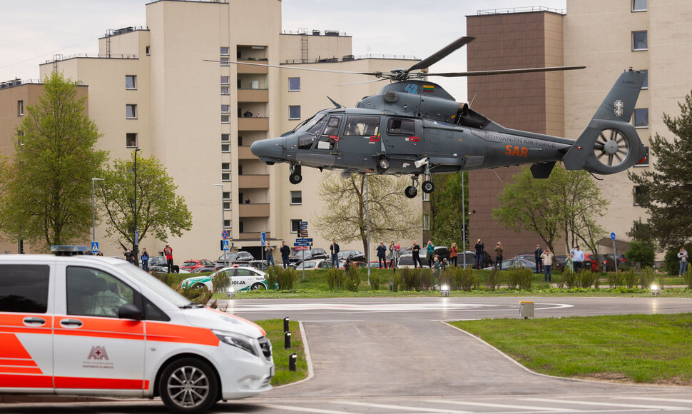 Sraigtasparnių nusileidimo aikštelės Santariškių žiede atidarymas