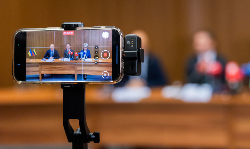 Spaudos konferencija apie Lietuvoje atliekamo karo nusikaltimų Ukrainoje ikiteisminio tyrimo rezultatus