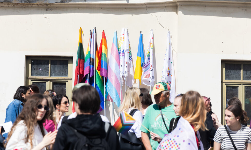 LGBT eitynės