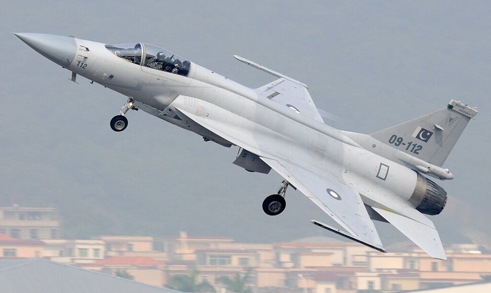 Naikintuvas JF-17
