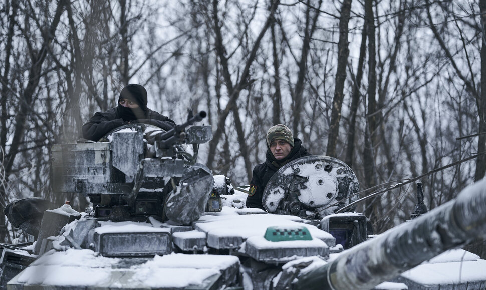 Ukrainos kariai fronto linijoje prie Bachmuto