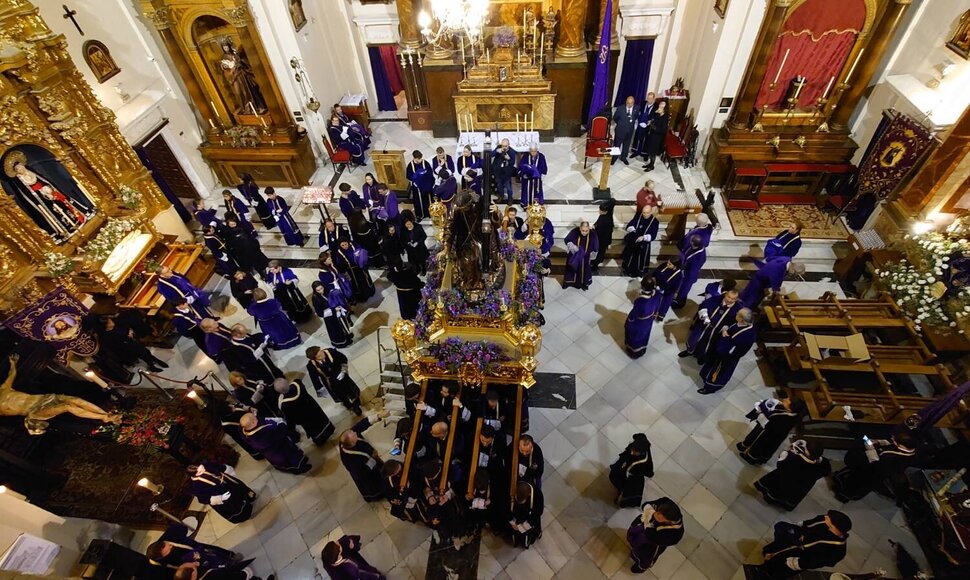 Filmo „Dulkės, kaulai ir stebuklai“ filmavimo užkulisiai – procesija Valjadolide
