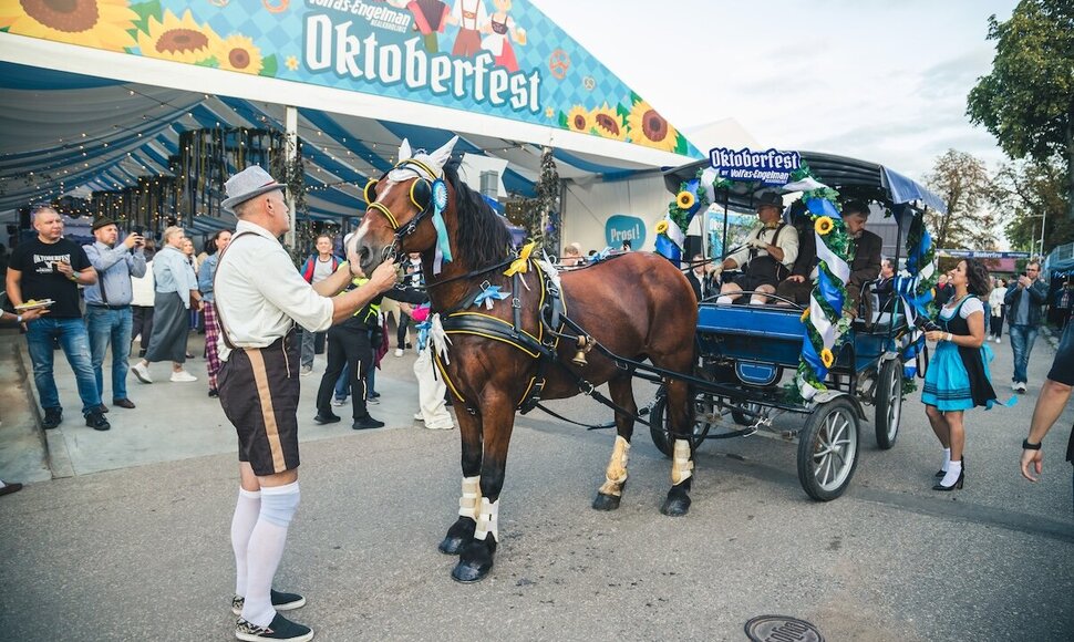 Kauno „Oktoberfestas“ vėl traukia minias: rudenį vyksiančioje šventėje rezervuota daugiau nei pusė stalų