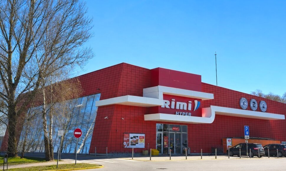Palangoje, prie „Rimi“, atidarytos dvi 200 kW elektromobilių įkrovimo stotelės