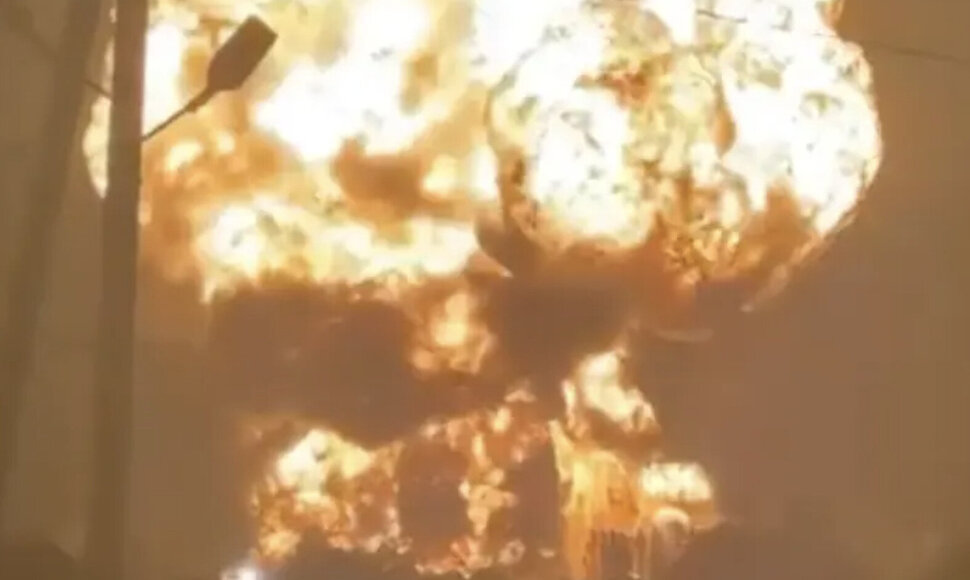 Sprogimas per Ukrainos dronų ataką naftos bazėje Stavropolio krašte