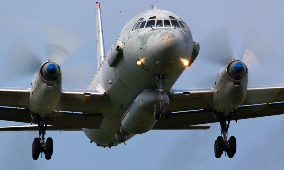 Žvalgybinis lėktuvas IL-20
