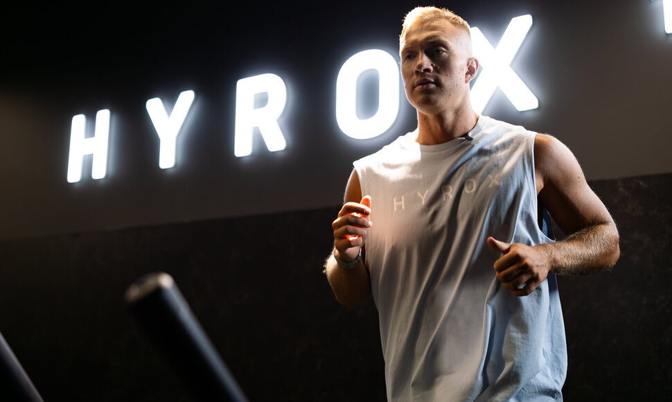 Nuo pasiruo&scaron;imo GYM+ iki HYROX varžybų Var&scaron;uvoje: prasideda dar vienas Tomo Michnevičiaus i&scaron;&scaron;ūkis