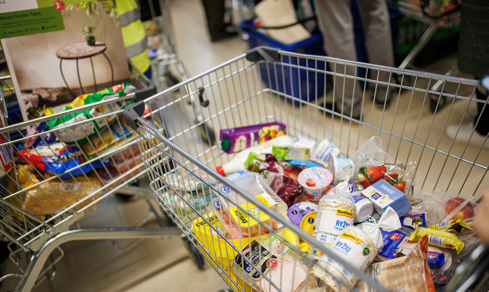 &bdquo;Lidl&ldquo; lentynose gimtadienio proga &ndash; istori&scaron;kai žemiausia kaina per de&scaron;imtmetį: pirkėjai skuba į parduotuves