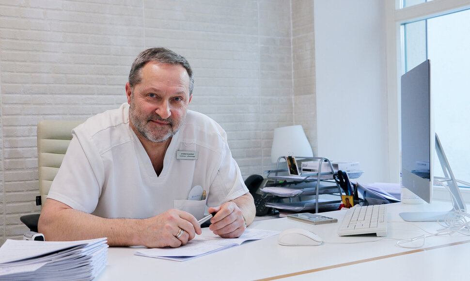 Klinikos &bdquo;Naujas regėjimas&ldquo; gydytojas ekspertas Andrej Radzko