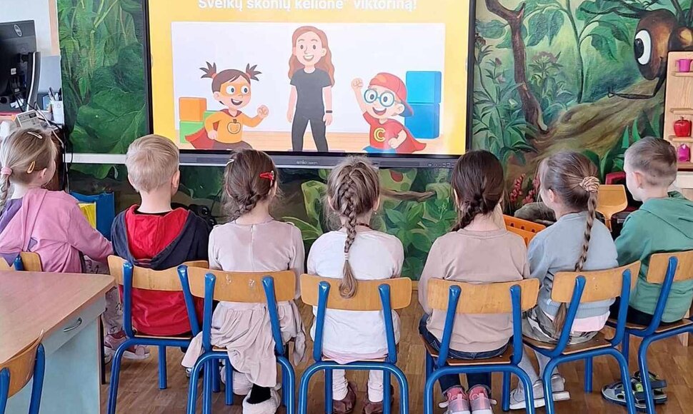 Sveikų skonių kelionę vainikavo įtraukianti viktorina: žinių apie sveikatai palankius maisto produktus &scaron;alies vaikams nepristigo