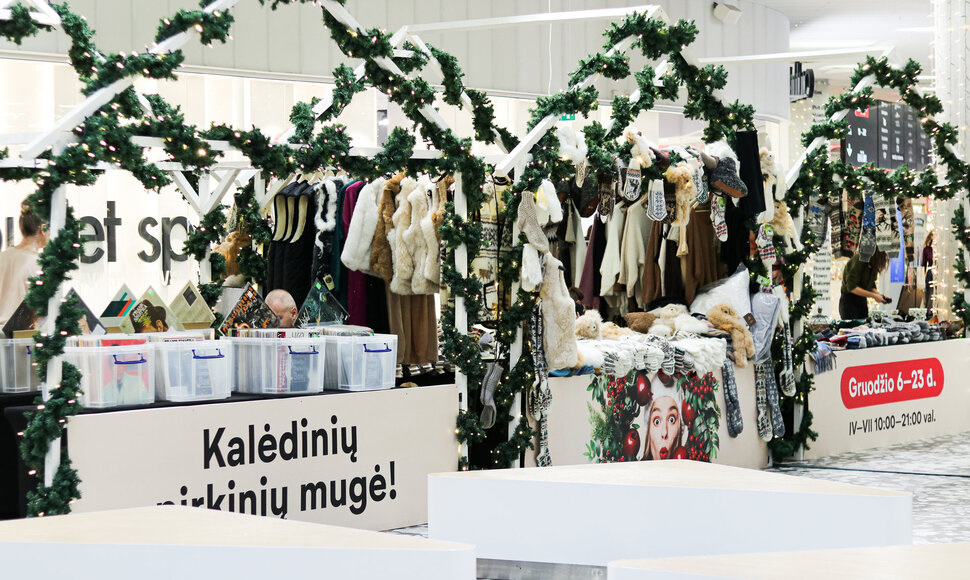&bdquo;Vilnius Outlet&ldquo; tradici&scaron;kai &scaron;urmuliuojanti &bdquo;Kalėdinė mugė&ldquo; kviečia i&scaron;sirinkti &bdquo;Elni&scaron;kai geras dovanas&ldquo;: jas pristato vir&scaron; 50 prekybininkų 