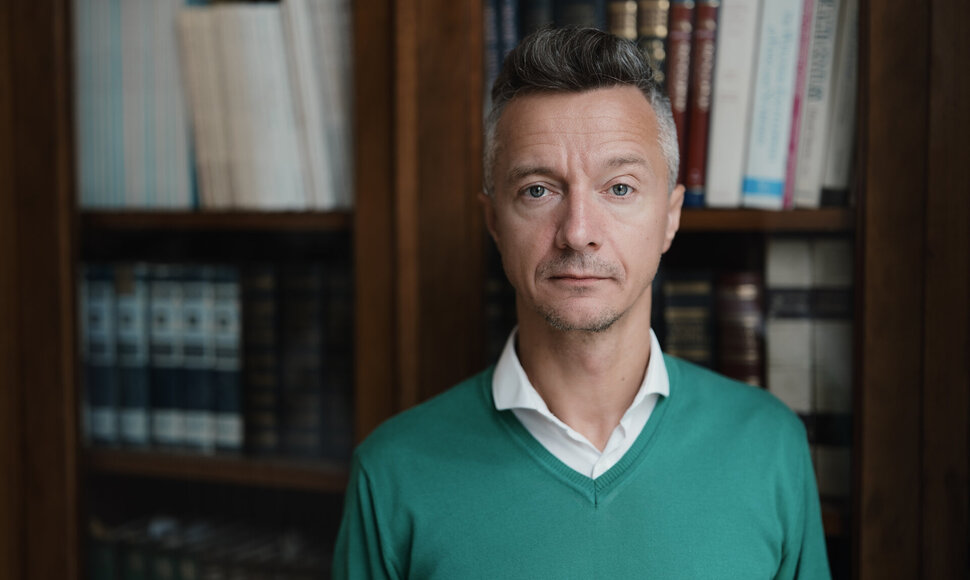 Vilniaus Universiteto prof. dr. Arūnas Emeljanovas