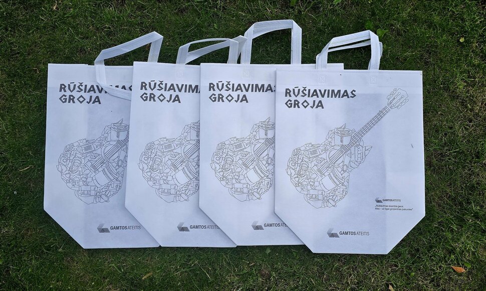 „Rūšiavimas groja“ – „Gamtos ateities“ nauji daugkartiniai maišeliai, kuriuose gyvena atsakingo vartojimo idėjos