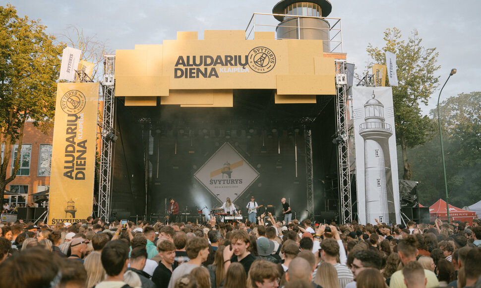 Klaipėdoje savaitgalį triukšmingai paminėta Aludarių diena: tūkstančius lankytojų subūrė meilė gerai muzikai, skaniam maistui ir gėrimams
