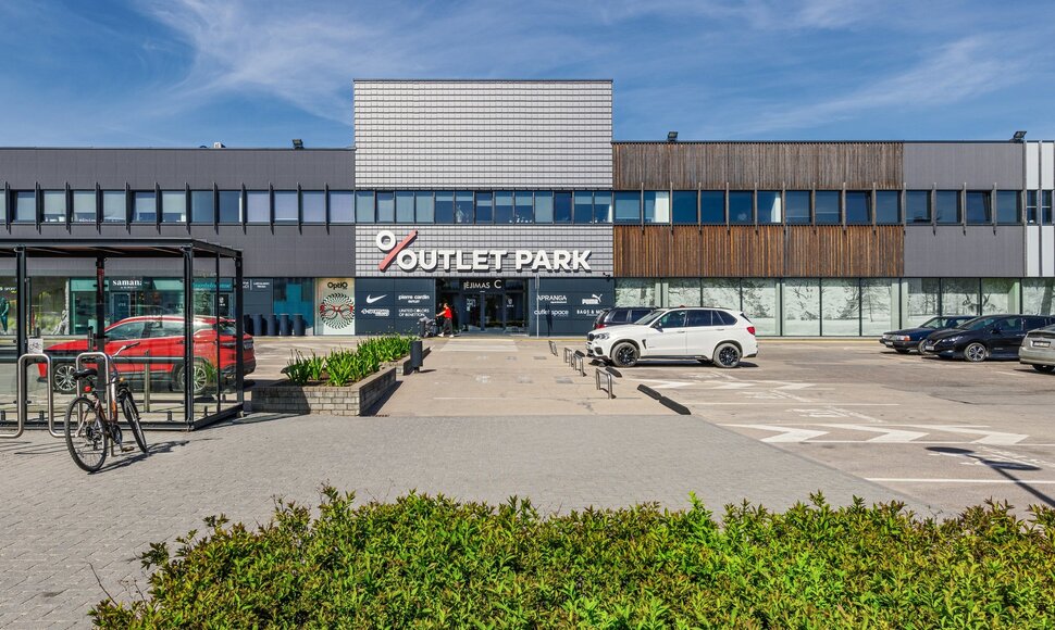 Į vilniečių ir sostinės svečių pamiltas &bdquo;Outlet Park&ldquo; parduotuves sugrįžta batų i&scaron;pardavimo savaitgalis: kainos kris iki 70 %  