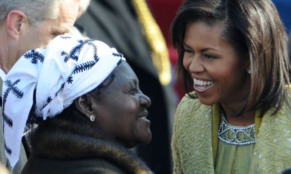 Baracko Obamos pamotė Kezia Obama su Michelle Obama