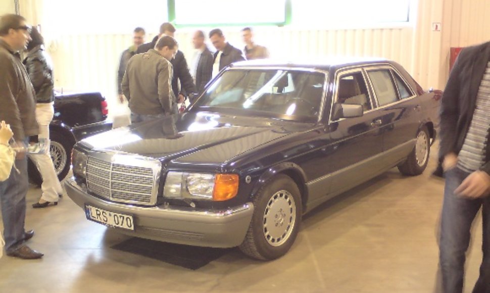 V.Landsbergį vežiojęs šarvuotas mercedesas