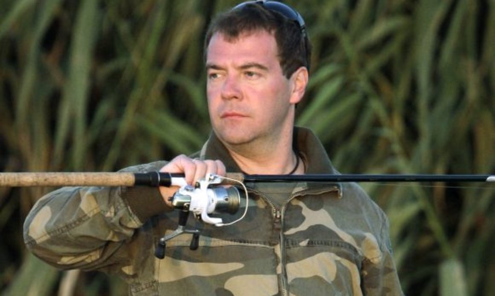 Prezidentas D.Medvedevas žvejojo Volgoje prie Astrachanės