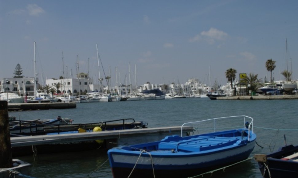 Tunisas, Port El Kantaui