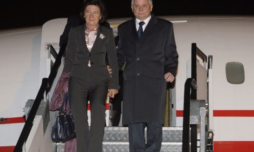 Prezidentas L. Kaczynskis su žmona Maria