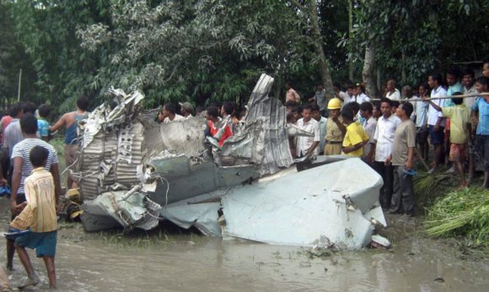 Indijoje nukrito sraigtasparnis MIG-27