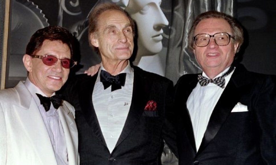 Holivudo legendos Eddie Fisheris (kairėje) su  Sidu Caesaru (centre) ir  CNN  žvaigžde Larry Kingu