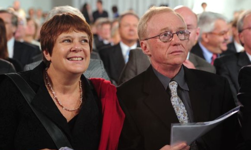 Davidas Grossmannas su žmona Michal