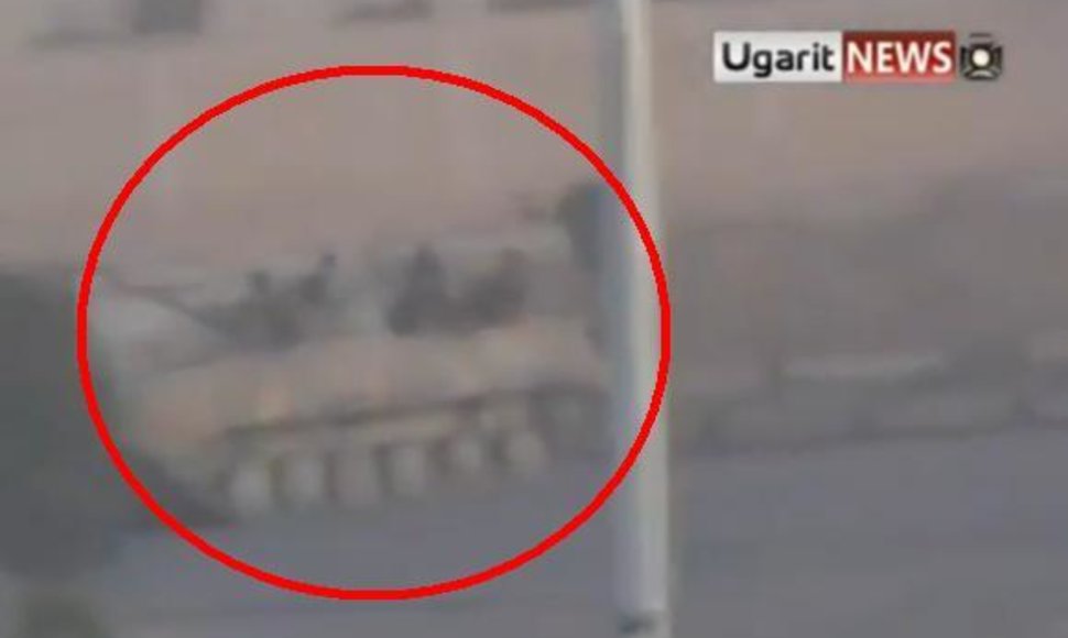 Sirijos tankai Hamos mieste