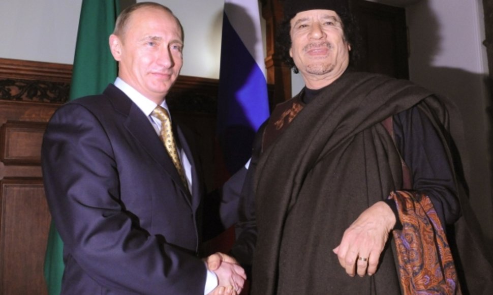 Vladimiras Putinas ir Muamaras Kadhafi