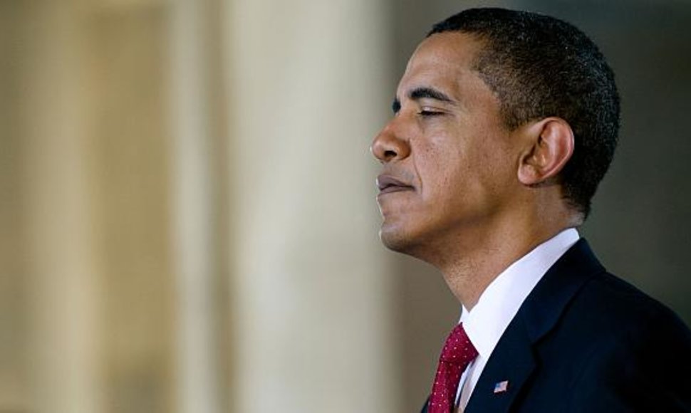 Baracko Obamos giminaičiai nuolat įsipainioja į įvairius skandalus.