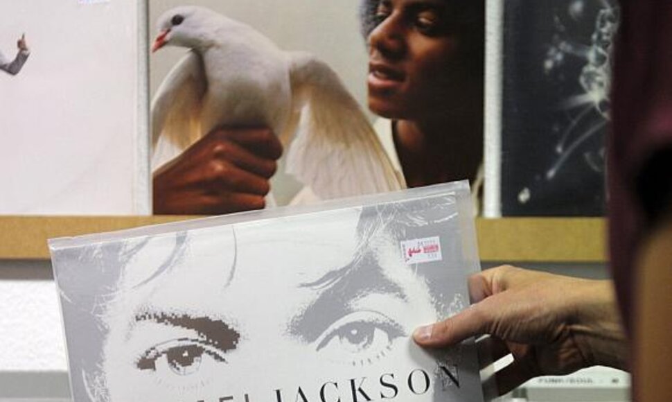Pasaulyje parduota daugybė milijonų Michaelo Jacksono albumų.