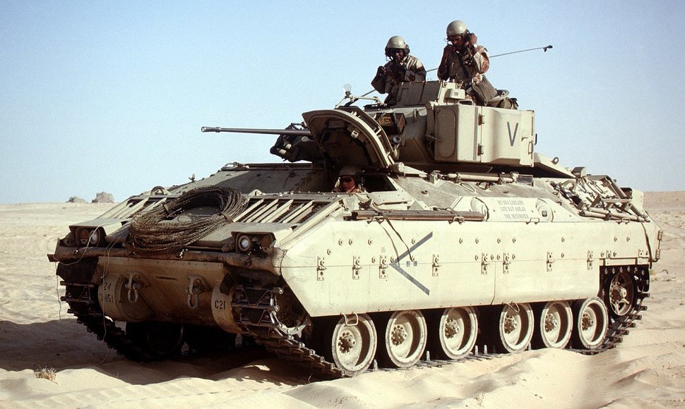 M2A1 „Bradley“ operacijos „Audra dykumoje“ metu Irake (1991 m.)