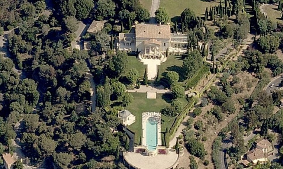 Adnanas Khashoggis šią vilą parduoda už 264,5 mln. dolerių