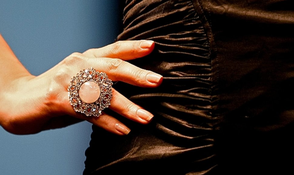 „Swarovski“ kristalais puoštas žiedas