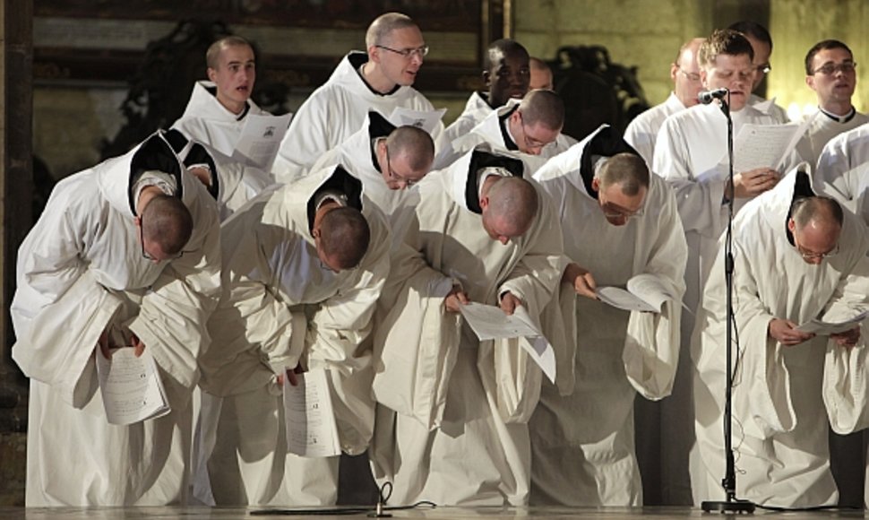 Katalikų vienuoliai