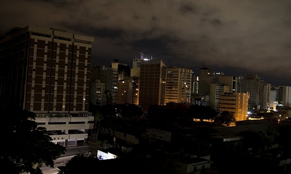 Venesueloje nustatytomis valandomis išjungiama elektra.