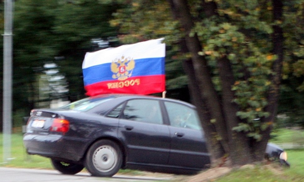 Tokių automobilių kartais galima išvysti ir Lietuvos gatvėse. Vilnius, 2008 m.