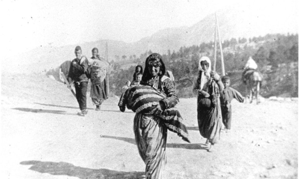 Deportuotų armėnų šeima Pirmojo pasaulinio karo metais