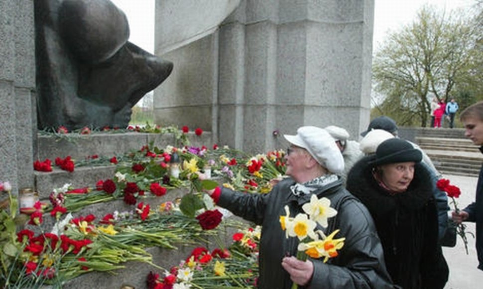 Monumentas sovietų kariams Tartu