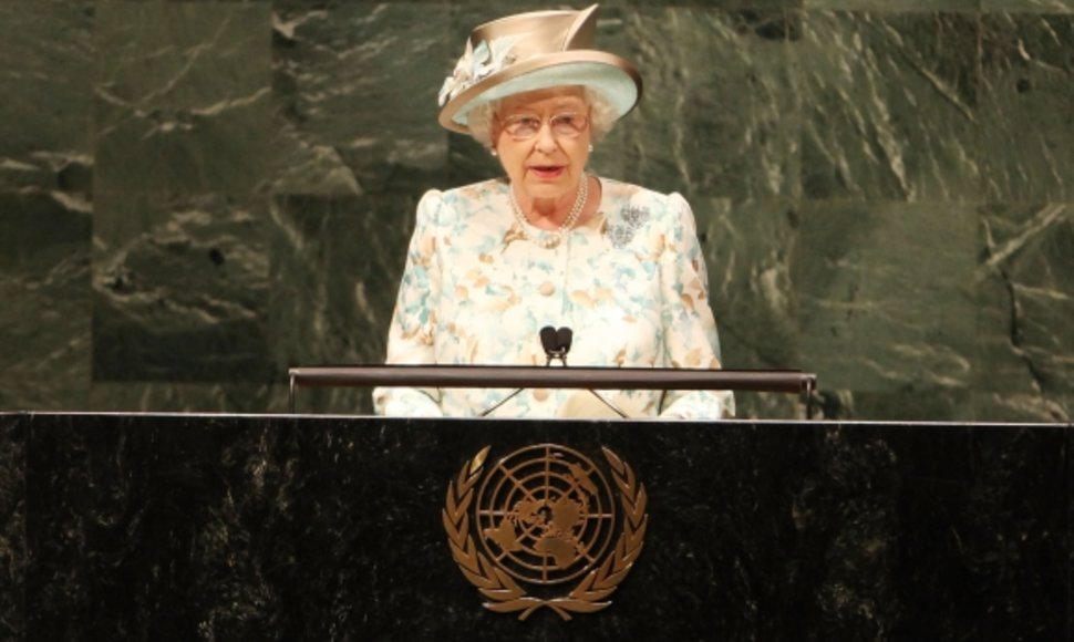 Karalienė Elizabeth II JT tribūnoje
