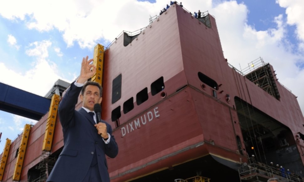 Nicolas Sarkozy apsilankė laivų statykloje.