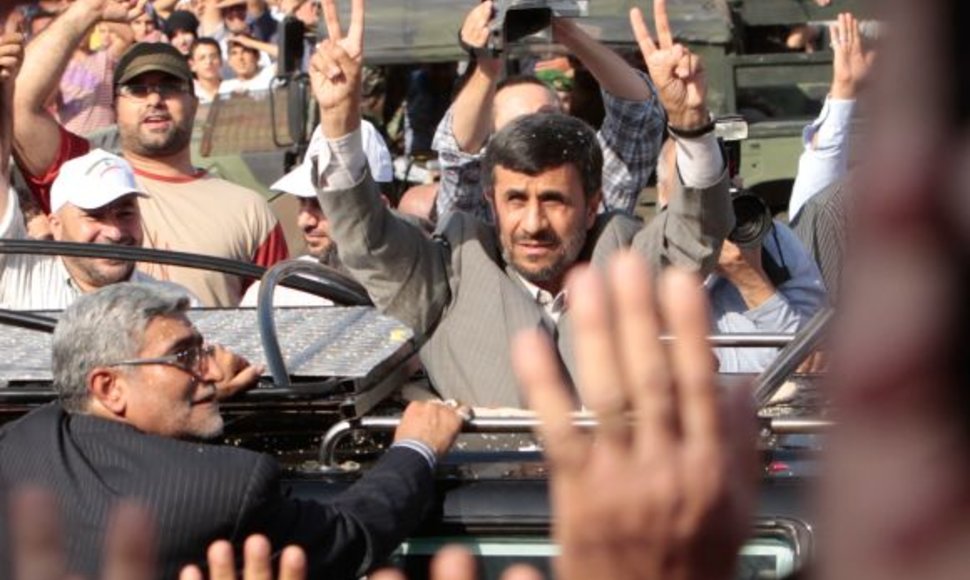 Mahmoudas Ahmadinejadas Libane