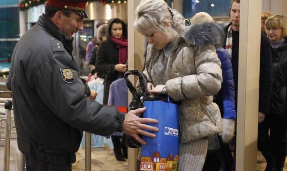 Po sprogimo Domodedovo oro uoste sustiprintos saugumo priemonės.