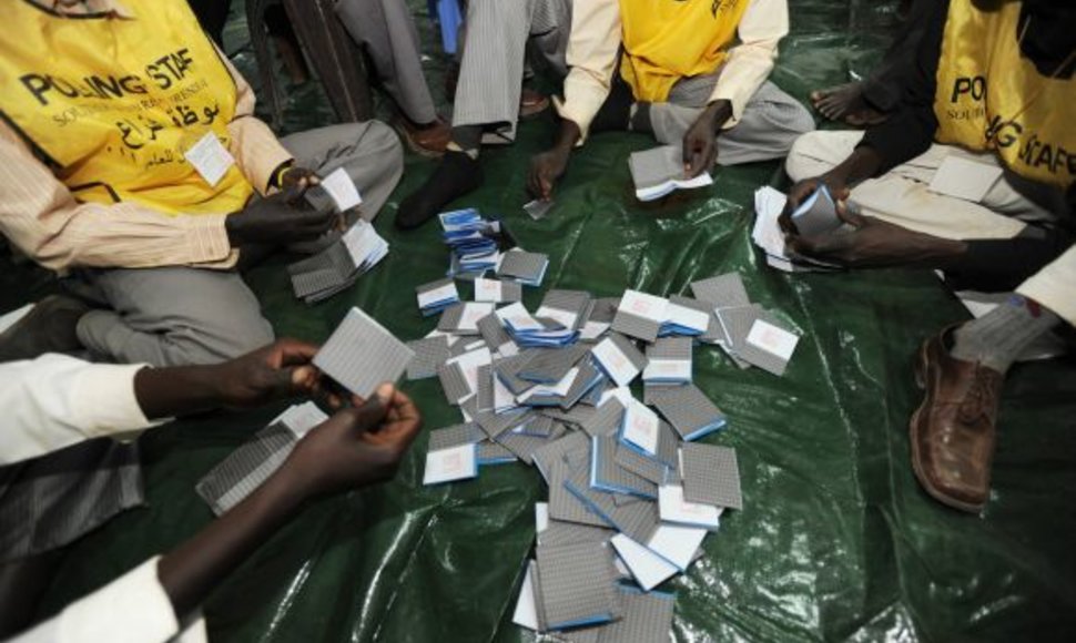 Pietų Sudane skaičiuojami referendumo rezultatai.