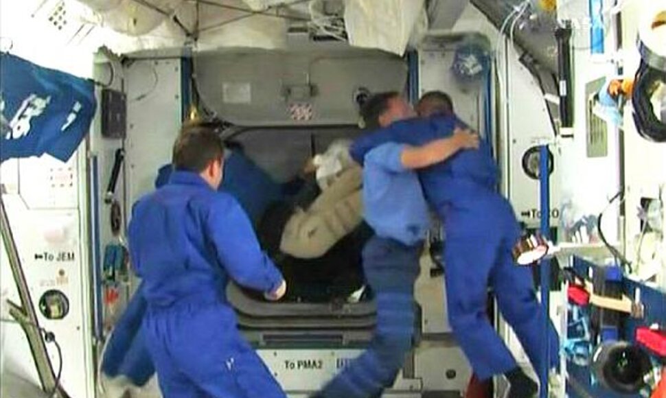 Kosmonautai neranda prapuolusio voro.